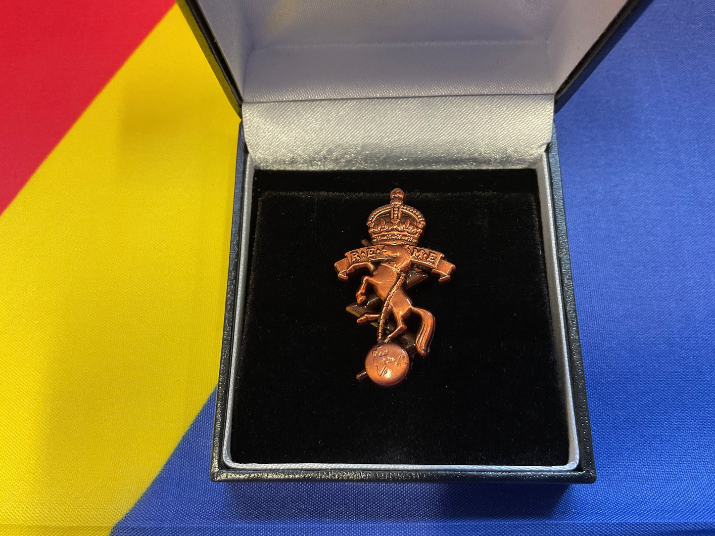 REME Brooch - Antique Finish