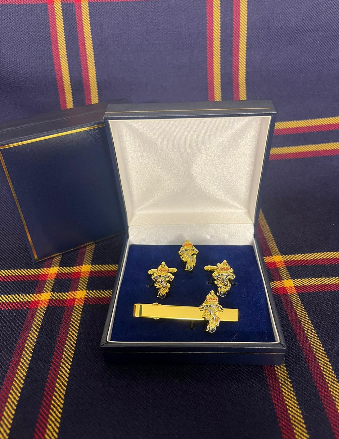 REME (King) Badge Cufflinks, Tie and Pin Set