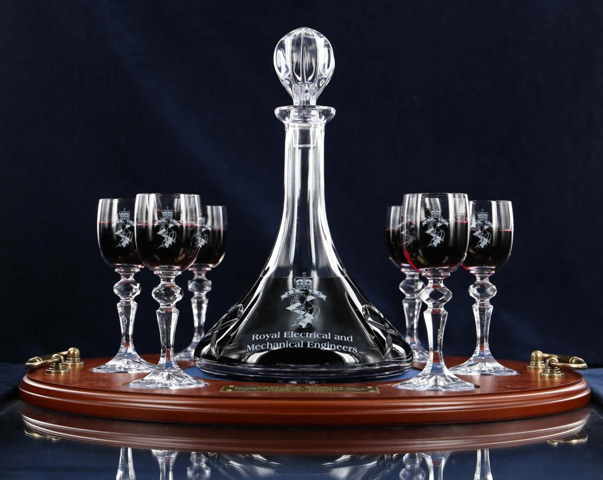 REME Port Decanter with 6 Glasses and Presentation Tray